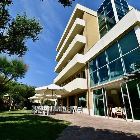 לידו די קלאסה Hotel Astor B&B מראה חיצוני תמונה