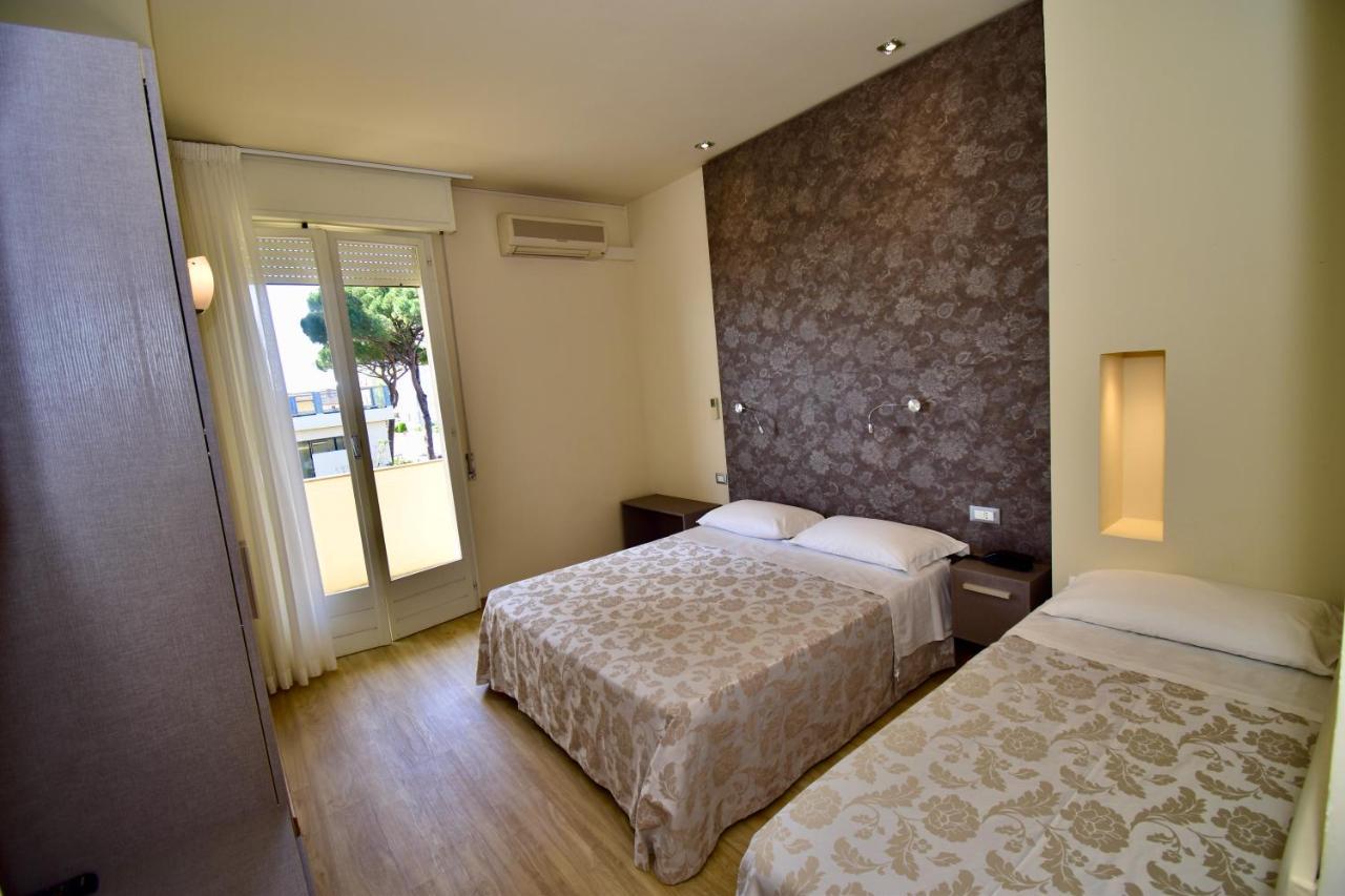 לידו די קלאסה Hotel Astor B&B מראה חיצוני תמונה
