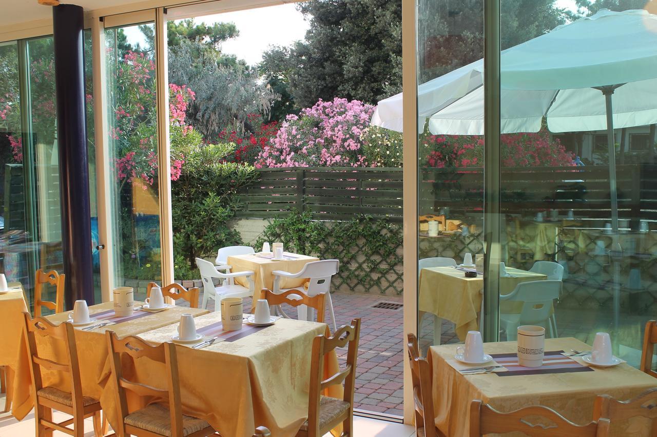 לידו די קלאסה Hotel Astor B&B מראה חיצוני תמונה
