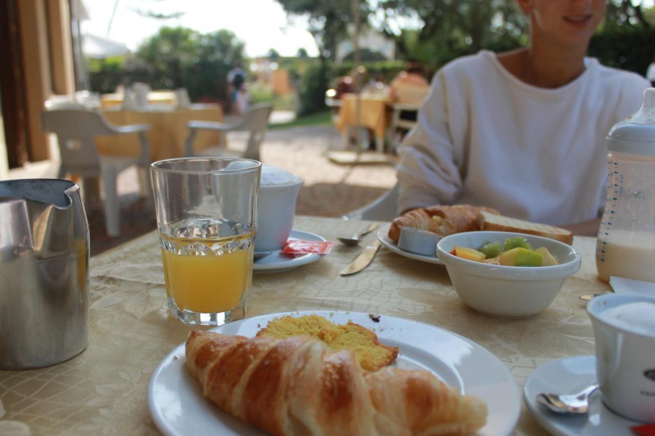 לידו די קלאסה Hotel Astor B&B מראה חיצוני תמונה